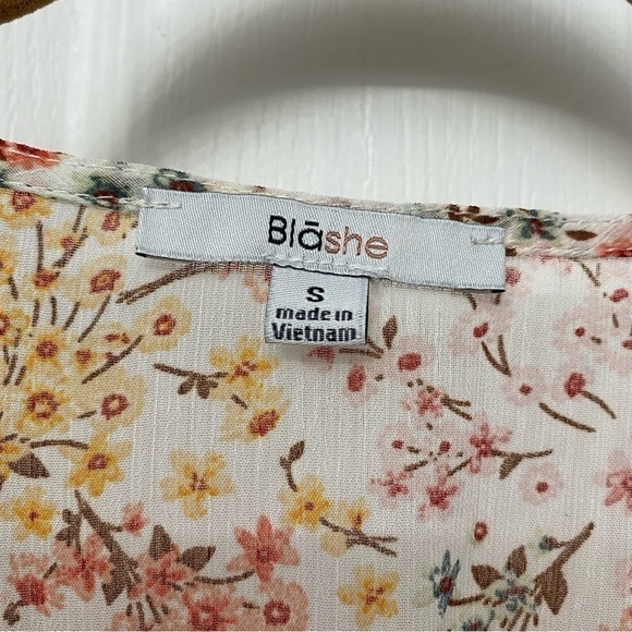 Blashe Flutter Sleeve Wrap Style Dressy Smocked Blouse Small - Picture 10 of 13